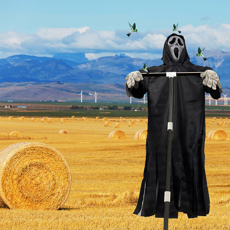 Ghostface Scarecrow Halloween Decoration - Spooky Outdoor Ornament