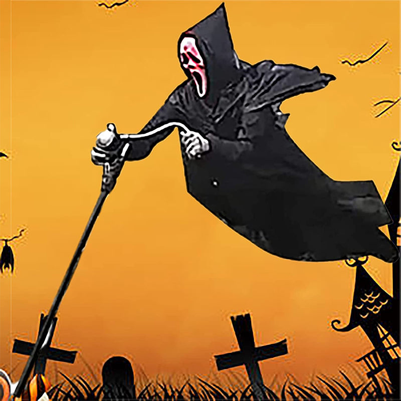 Ghostface Scarecrow Halloween Decoration - Spooky Outdoor Ornament