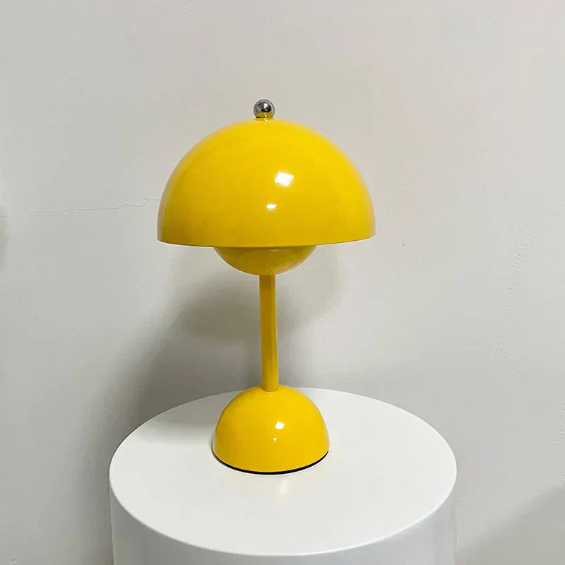 Modern Metal LED Table Lamp - Warm White Illumination
