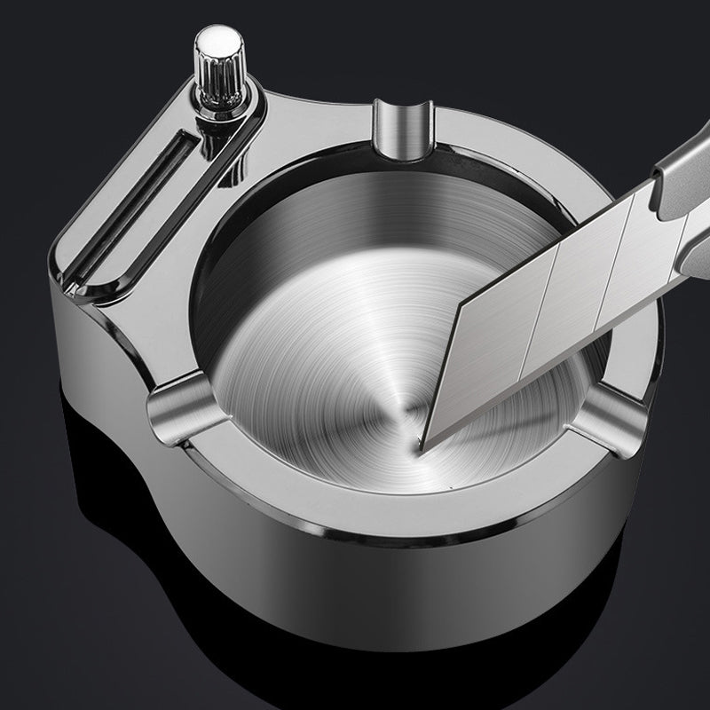 Retro Metal Ashtray with Integrated Lighter - Multifunctional Cigarette Holder