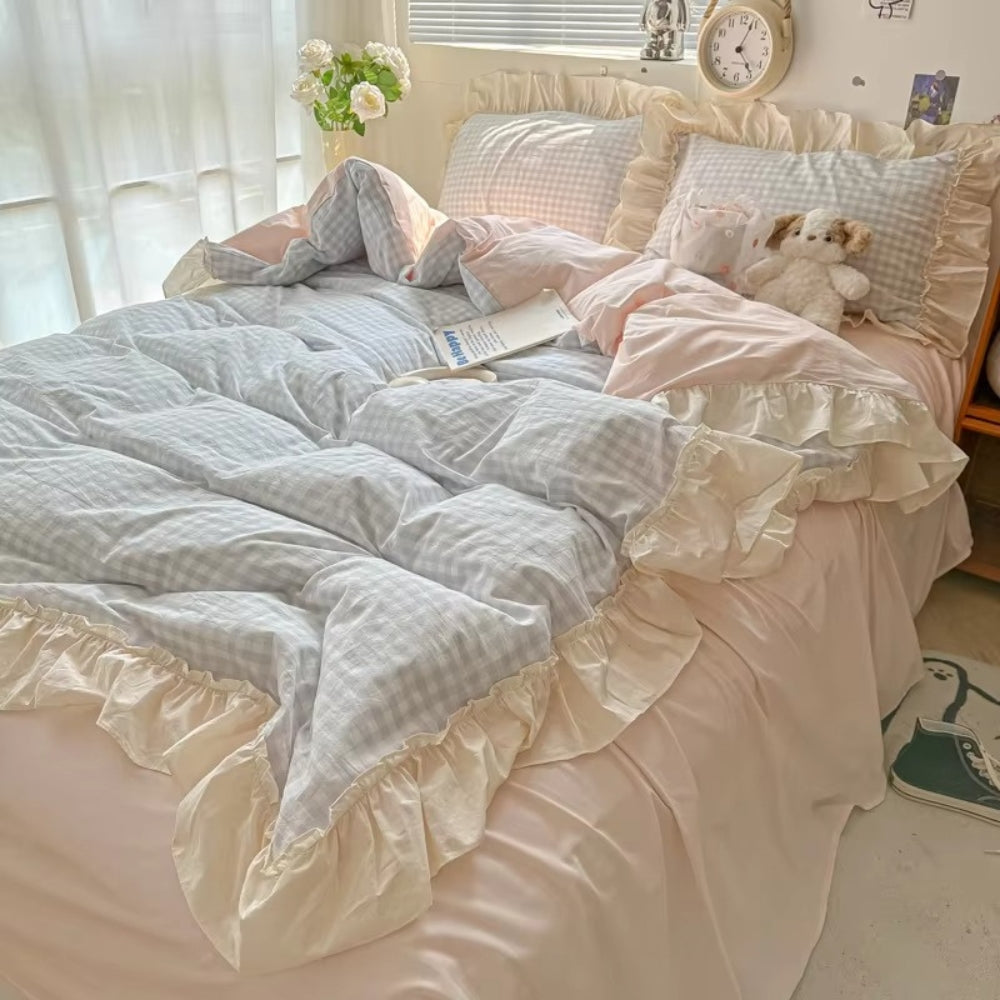 Gingham Check Ruffled Bedding Set in Cotton-Microfiber Blend