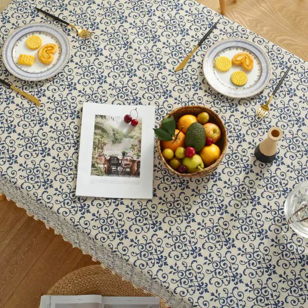 Cottage Chic Retro Patterned Tablecloth