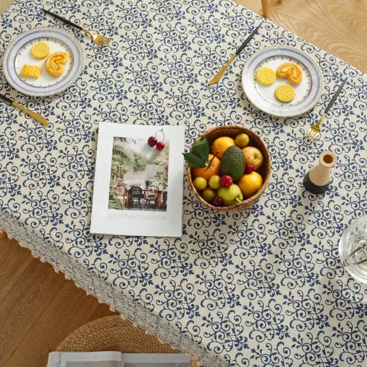 Cottage Chic Retro Patterned Tablecloth