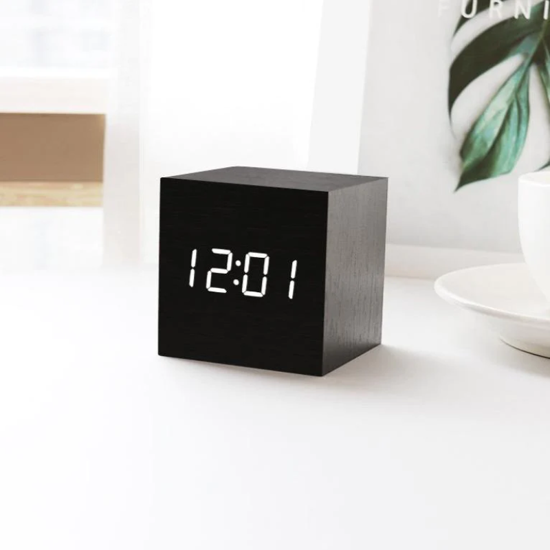 LED Cube Clock with Adjustable Brightness