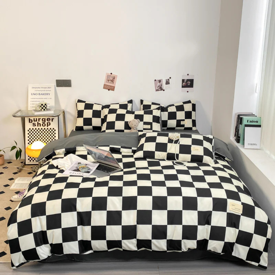 Luxury Checkered Duvet Cover Set with Pillowcases