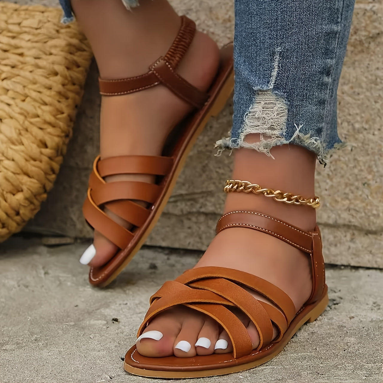 Elegant Crisscross Strap Women's Flat Sandals