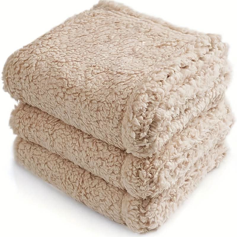 Premium Soft Fleece Pet Blanket for Ultimate Comfort