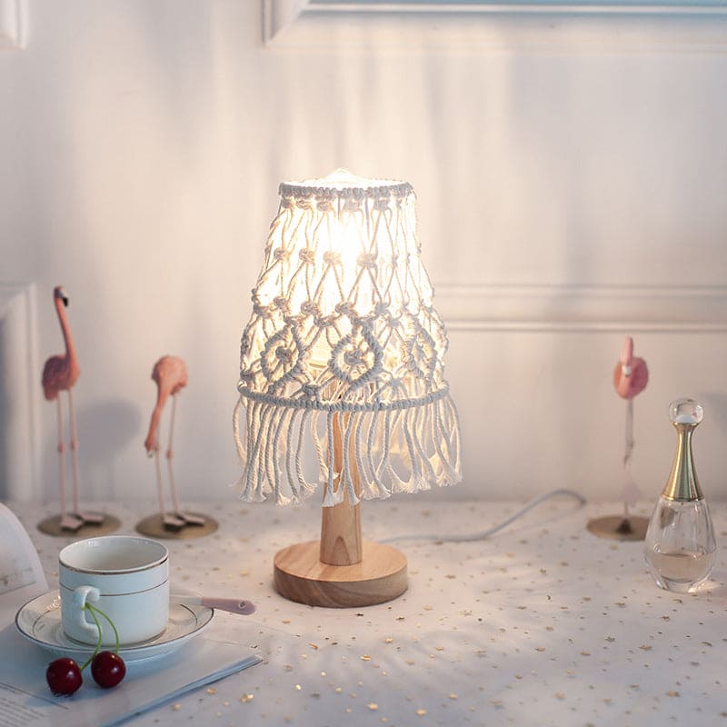FeatherGlow Chrome Table Lamp with Unique Feather Design