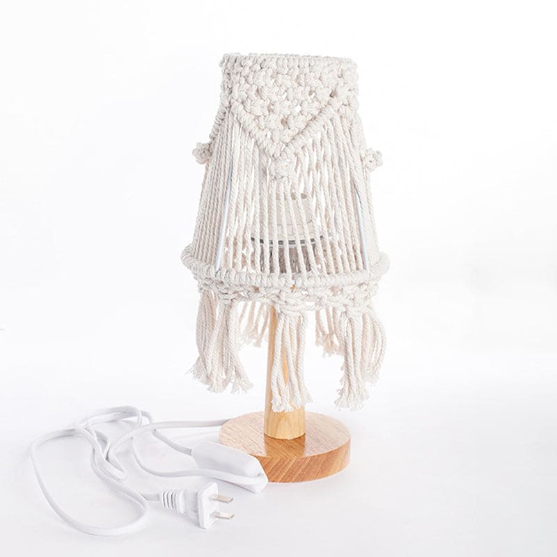 FeatherGlow Chrome Table Lamp with Unique Feather Design