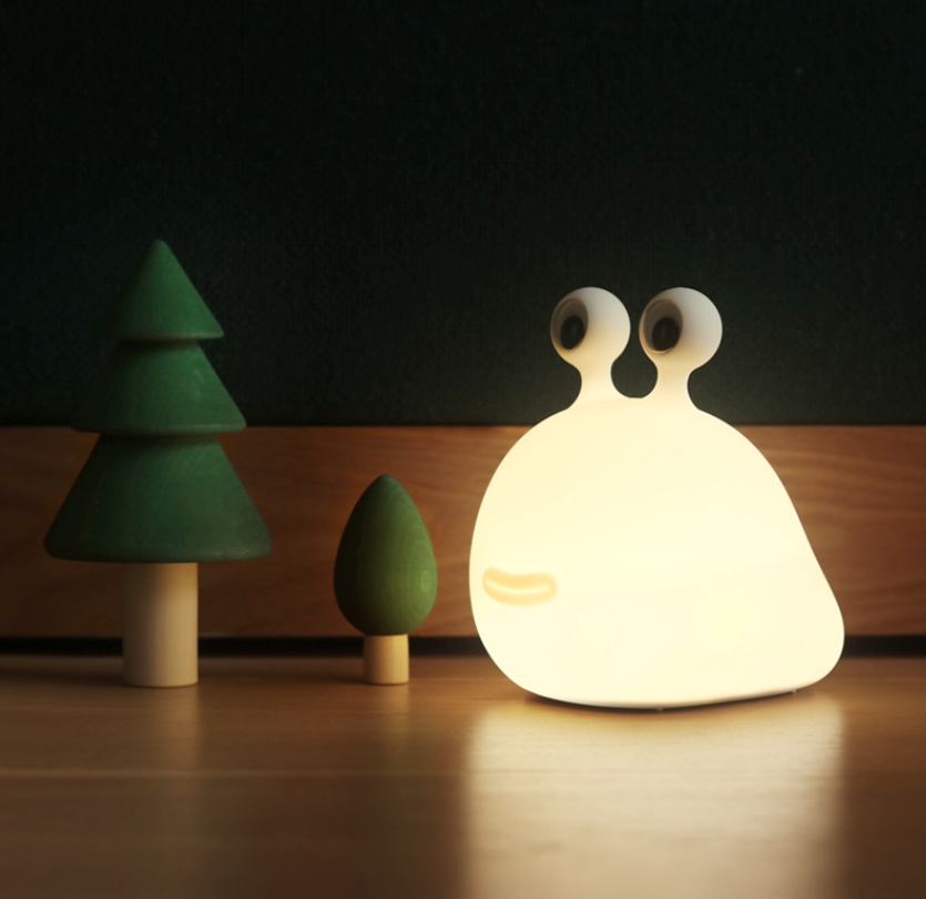 Rechargeable Snail Night Light with Touch Control and Auto Shut Off