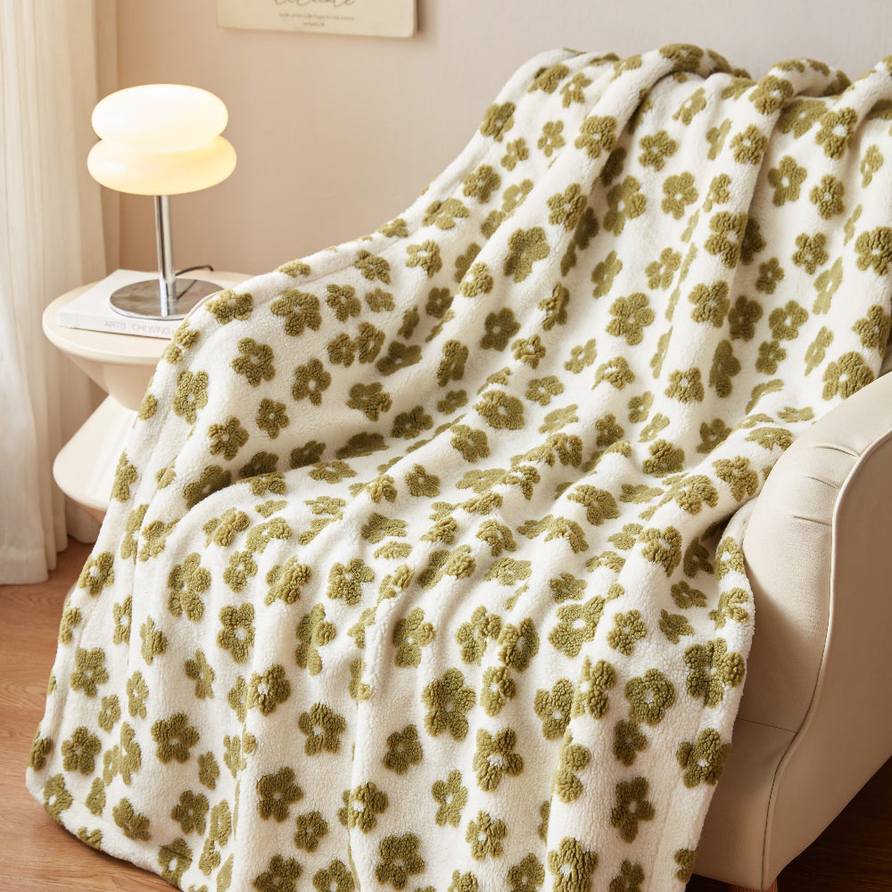 Wildflower Pattern Microfibre Throw Blanket
