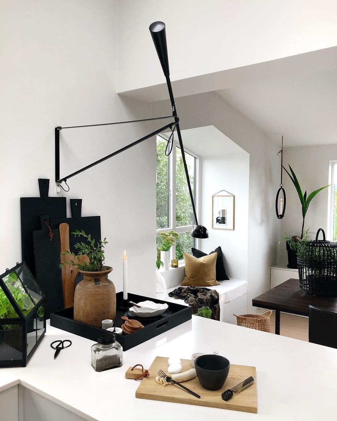 Adjustable Industrial Wall Lamp with Metal Shade