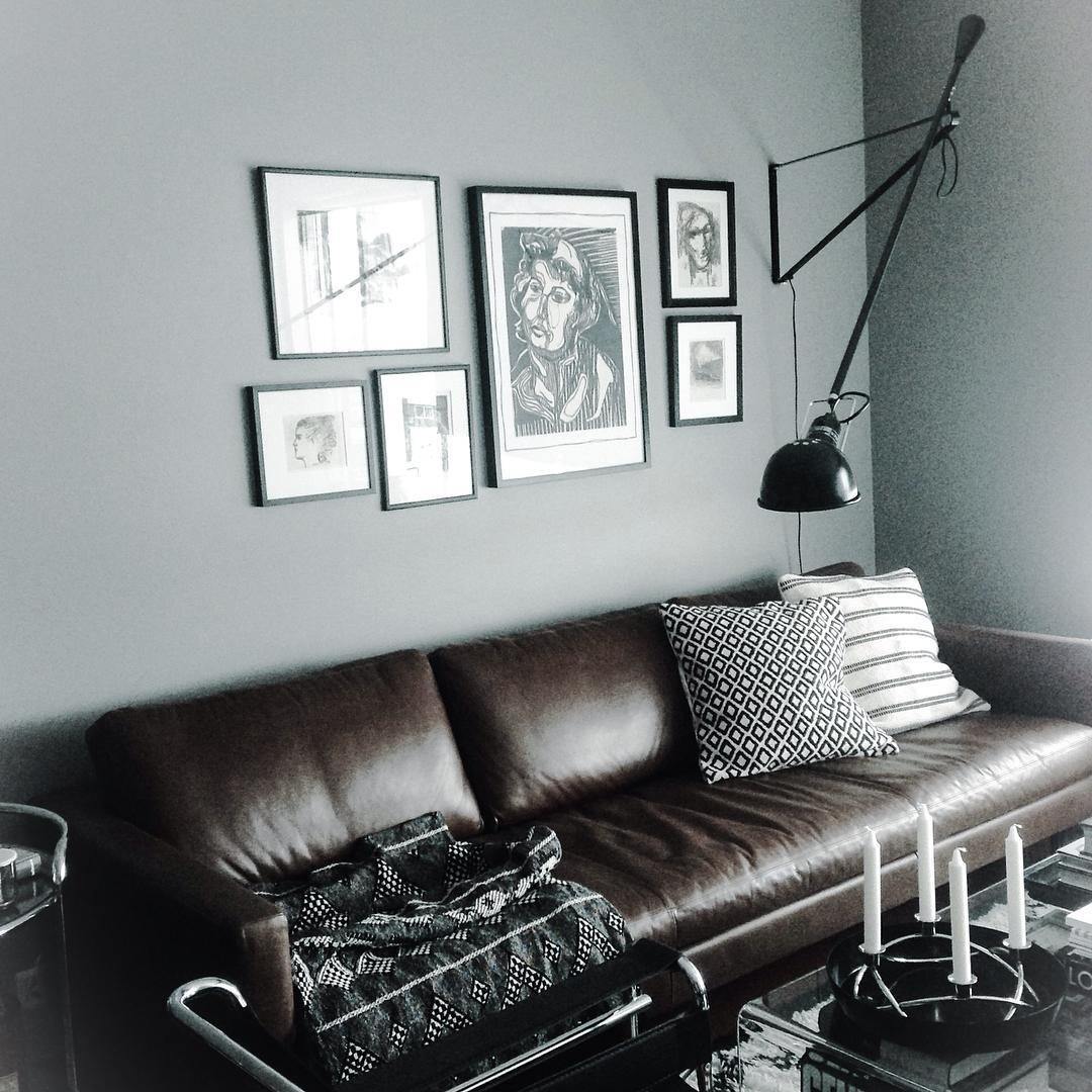 Adjustable Industrial Wall Lamp with Metal Shade