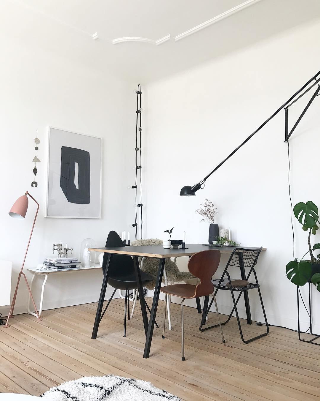 Adjustable Industrial Wall Lamp with Metal Shade
