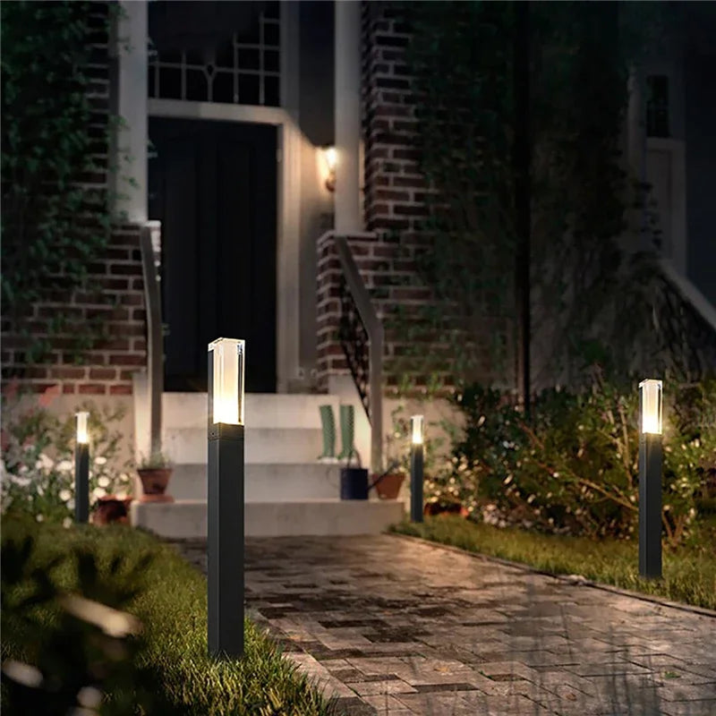 Elegant Solar Post Light with Automatic Dusk-to-Dawn LED Illumination