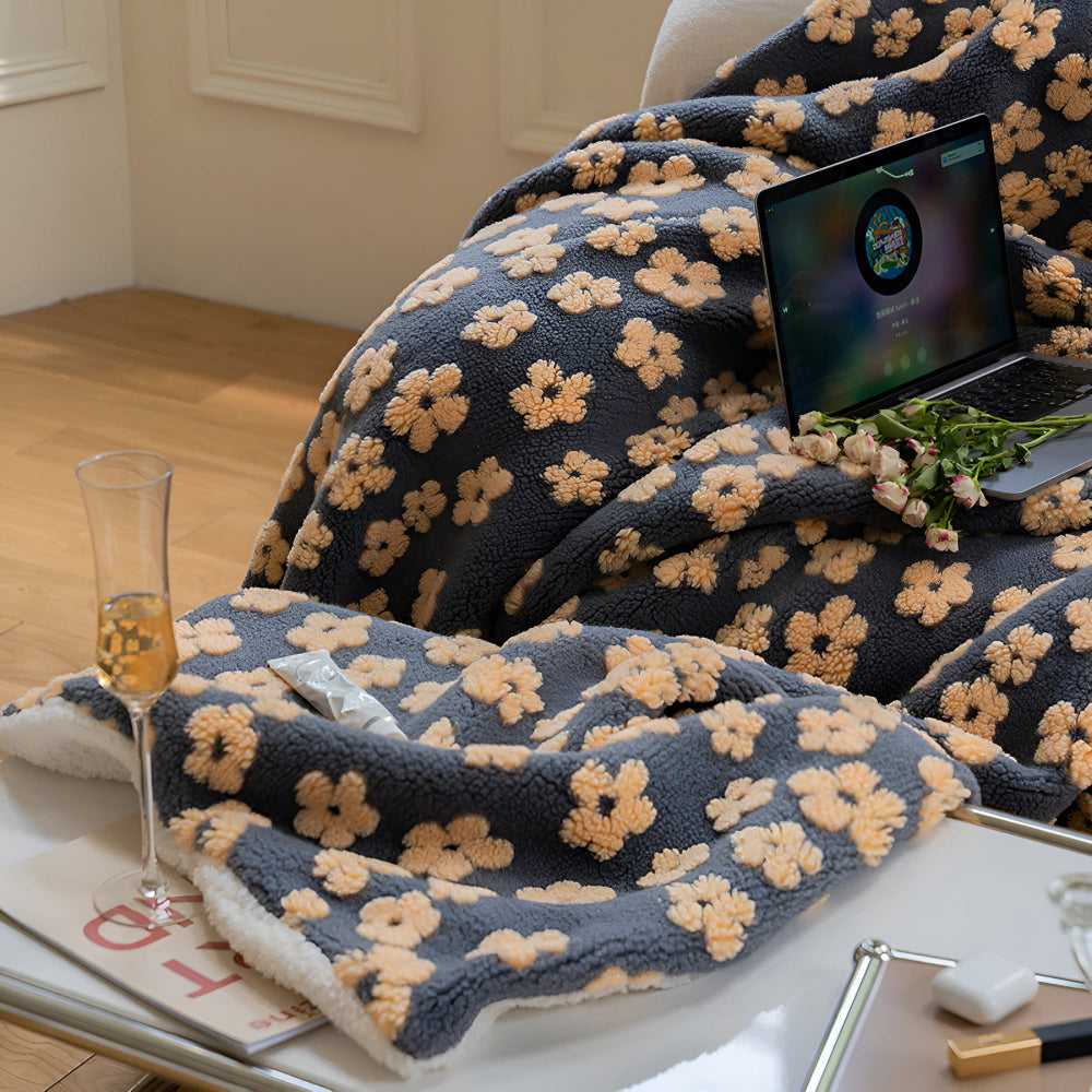 Wildflower Pattern Microfibre Throw Blanket