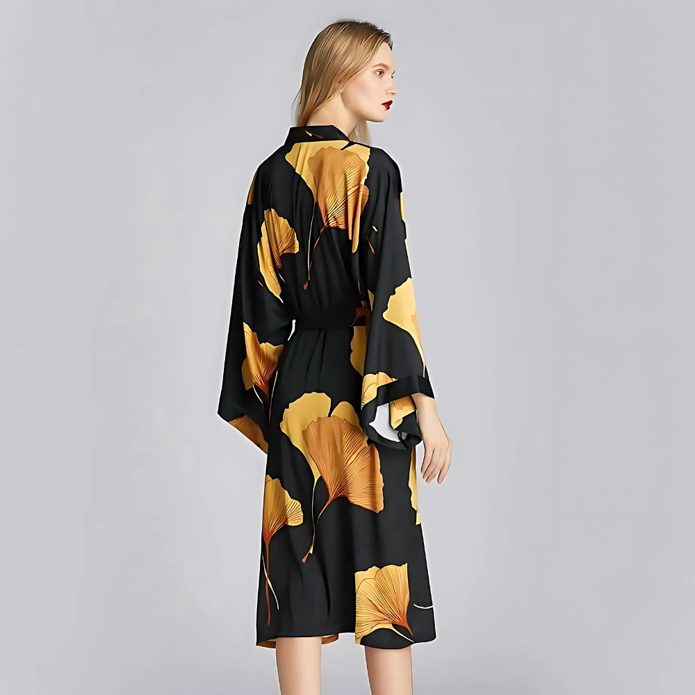 Black and Yellow Ginkgo Leaf Print Bathrobe