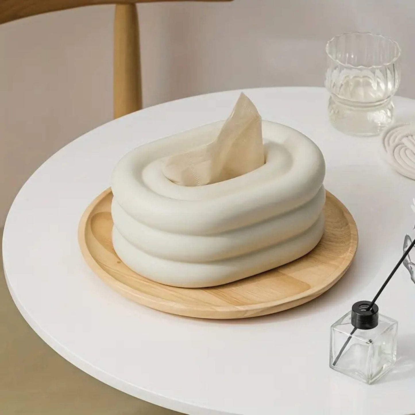 Lustre Ceramic Tissue Box with Wind Ring Design