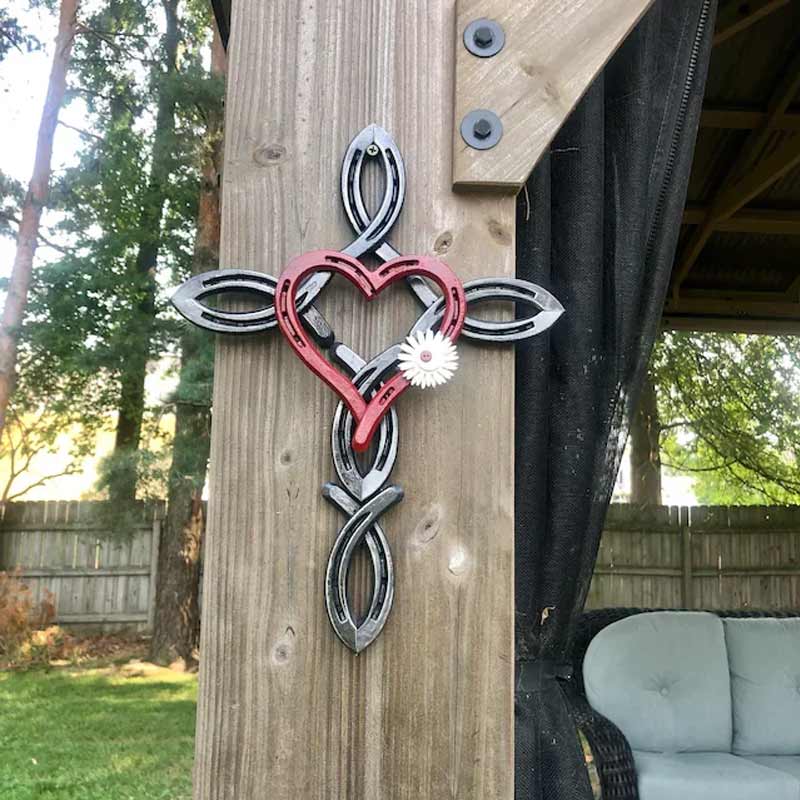 Horseshoe Wreath with Heart and Galvanized Welcome Sign
