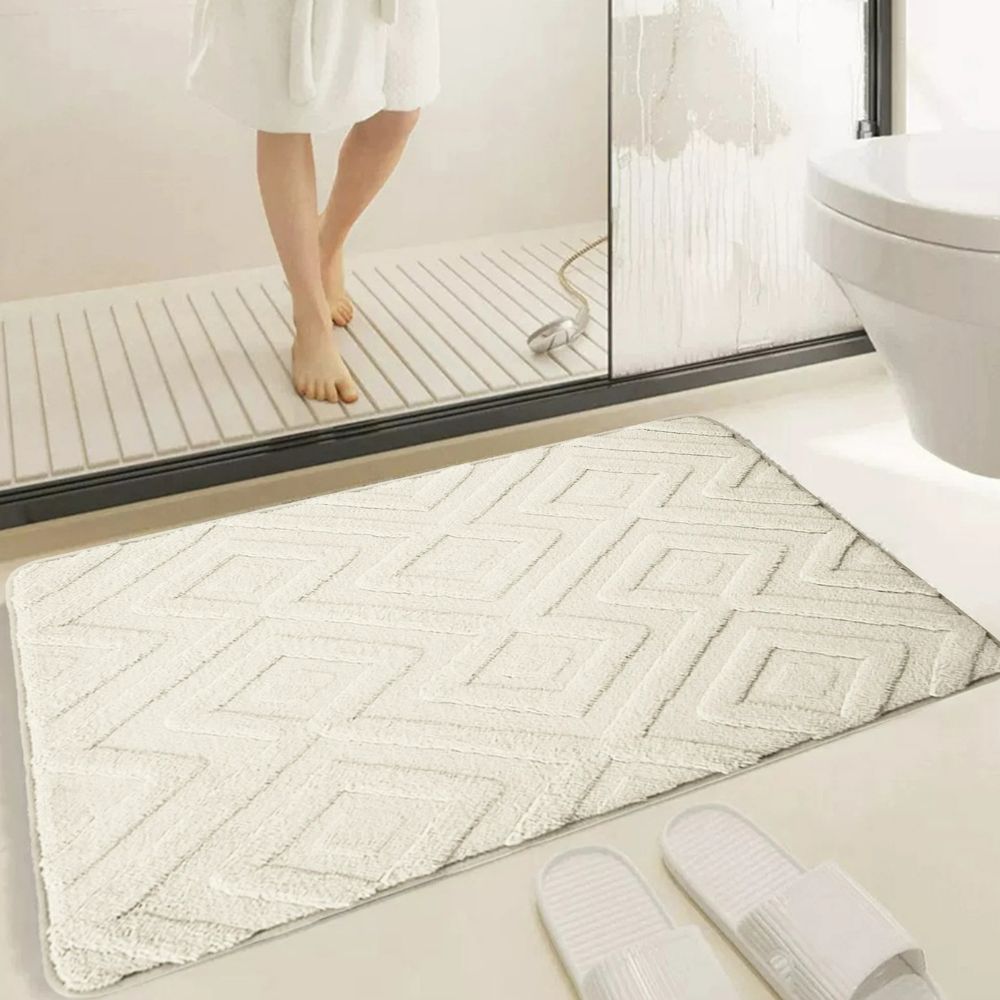Ultra-Soft Diamond Jacquard Bath Mat