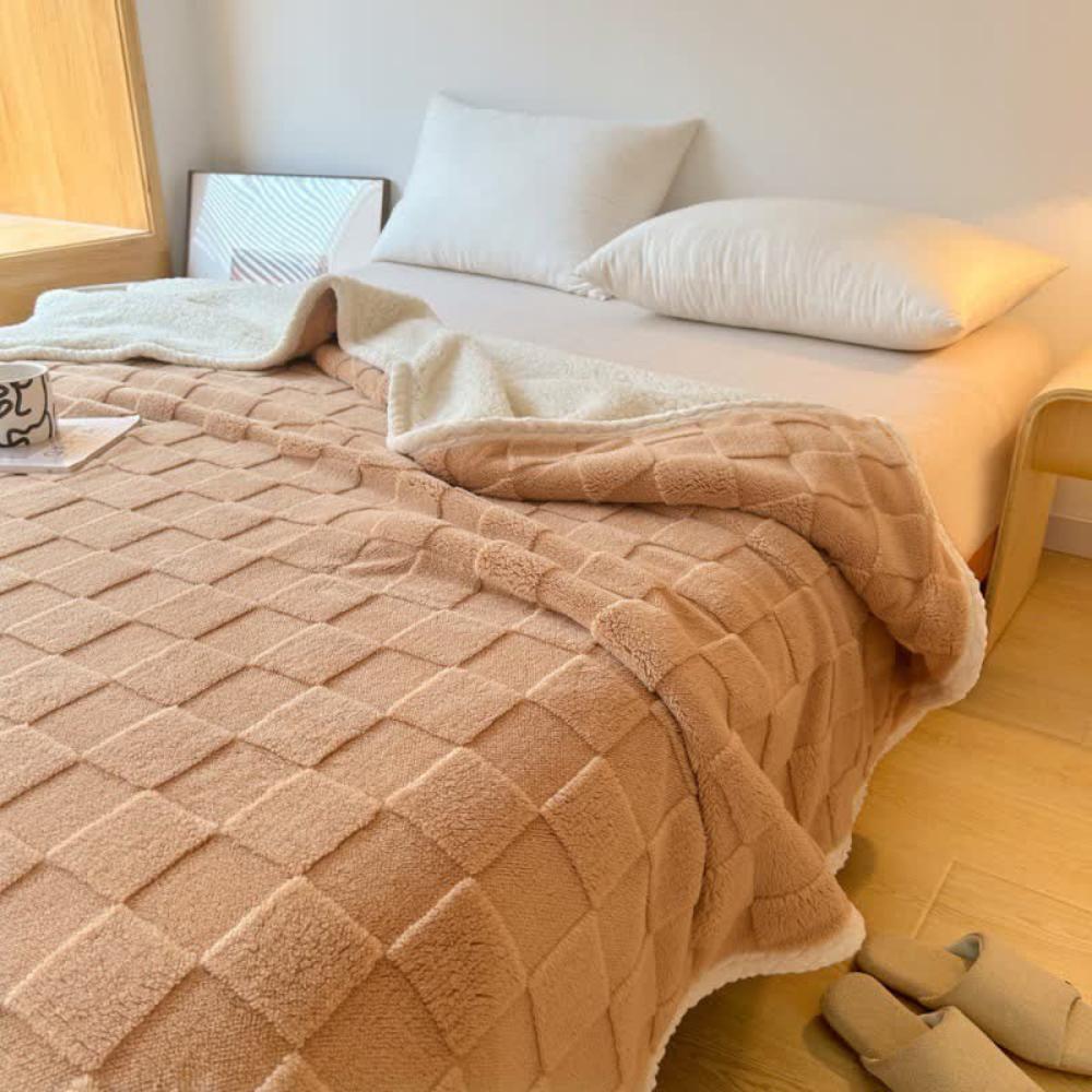 Checkerboard Plush Throw Blanket