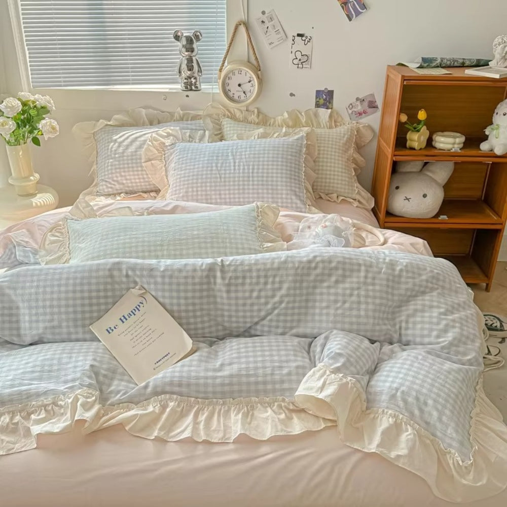 Gingham Check Ruffled Bedding Set in Cotton-Microfiber Blend
