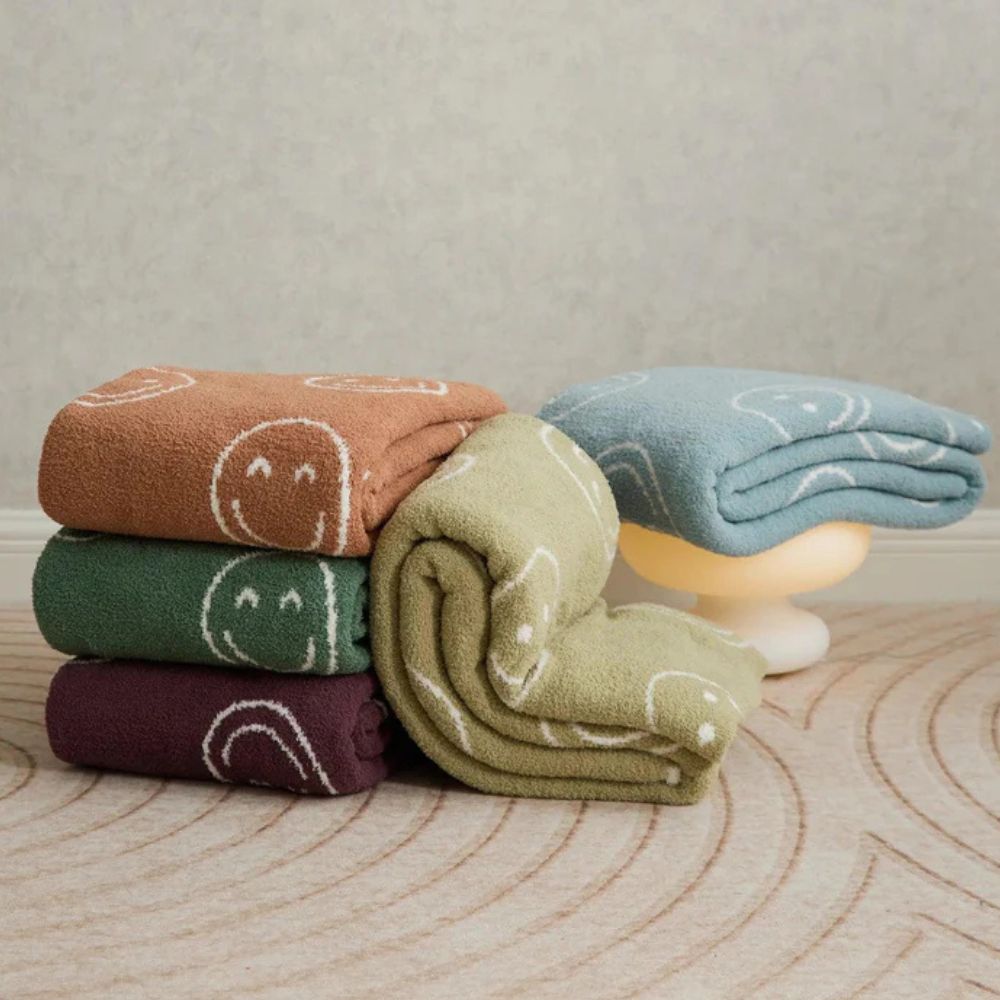 Smiley Face Cotton Plush Throw Blanket