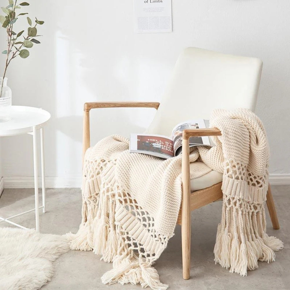 Cozy Knitted Tassel Throw Blanket