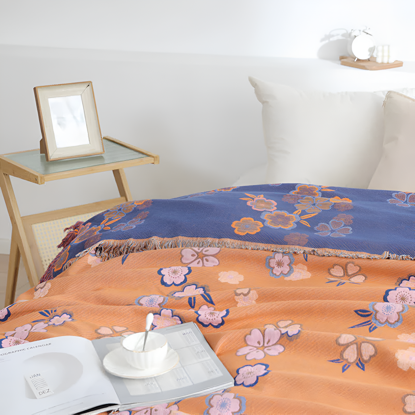 Soft Floral Tassel Blanket for All Seasons