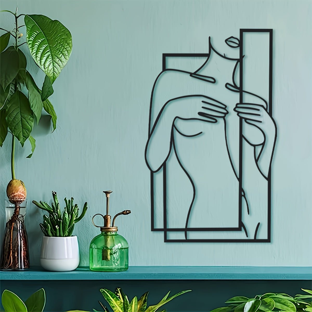 Minimalist Metal Wall Art - Elegant Woman Silhouette for Modern Decor