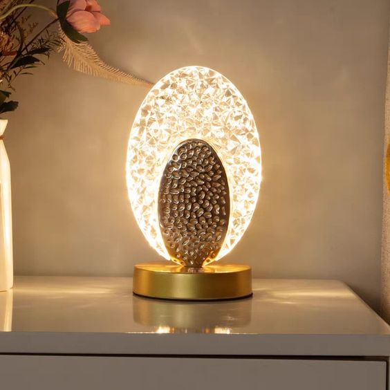 Peacock-Inspired Rechargeable LED Table Lamp