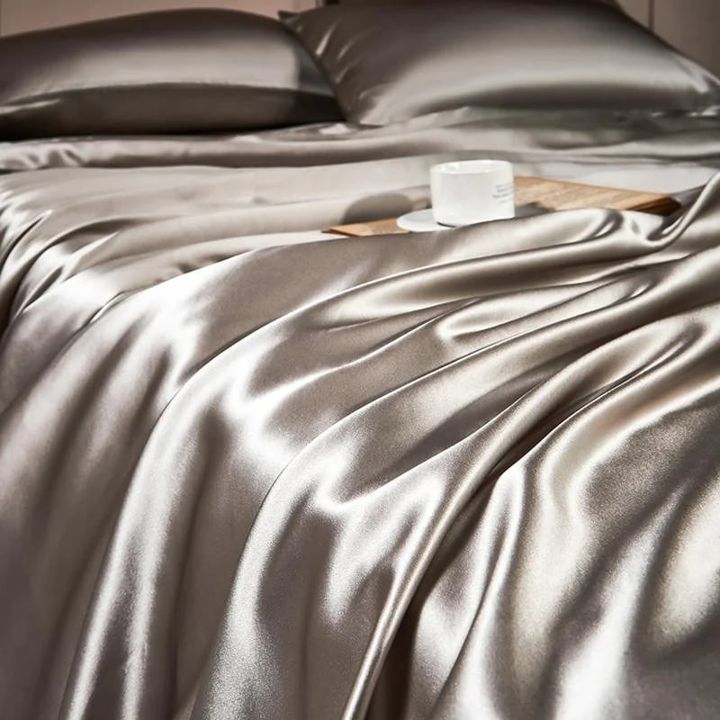 Pure Mulberry Silk Bedding Set - 25 Momme Luxury 4 Piece