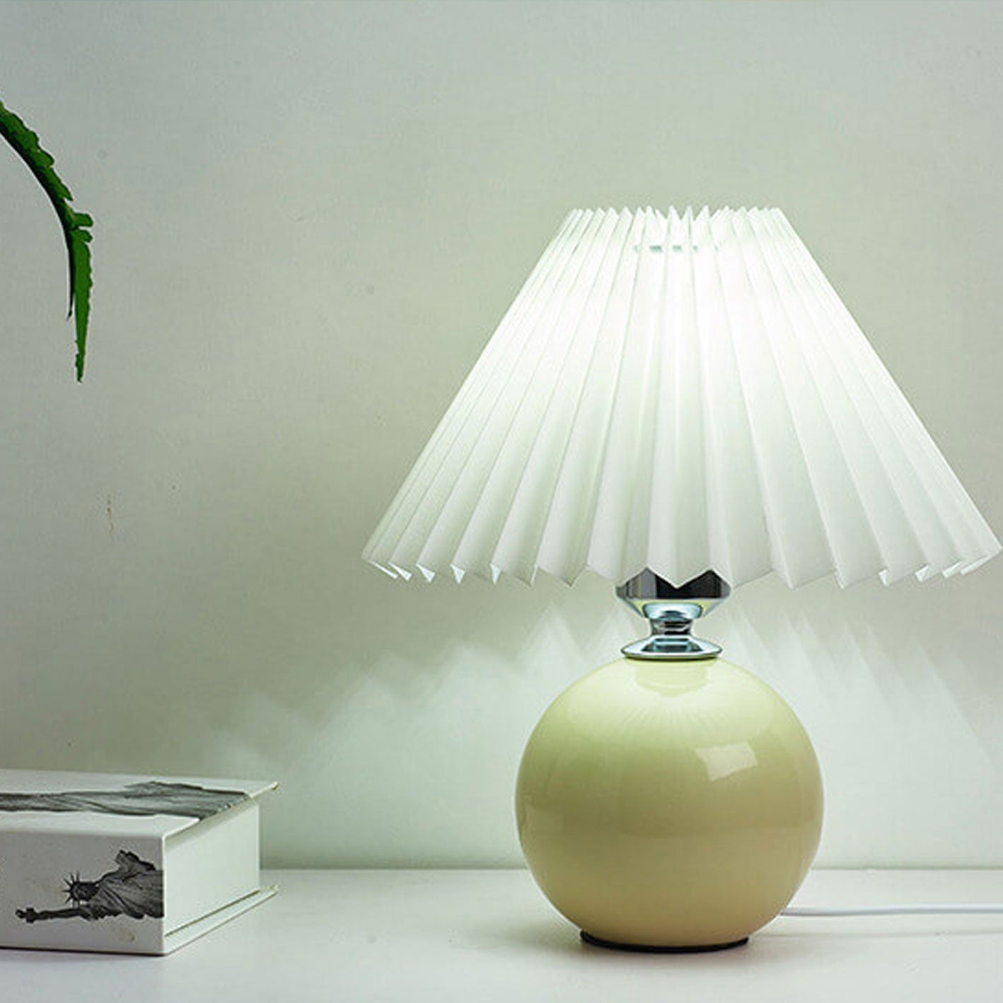 Ceramic Pleated Modern Table Lamp in Multiple Colors