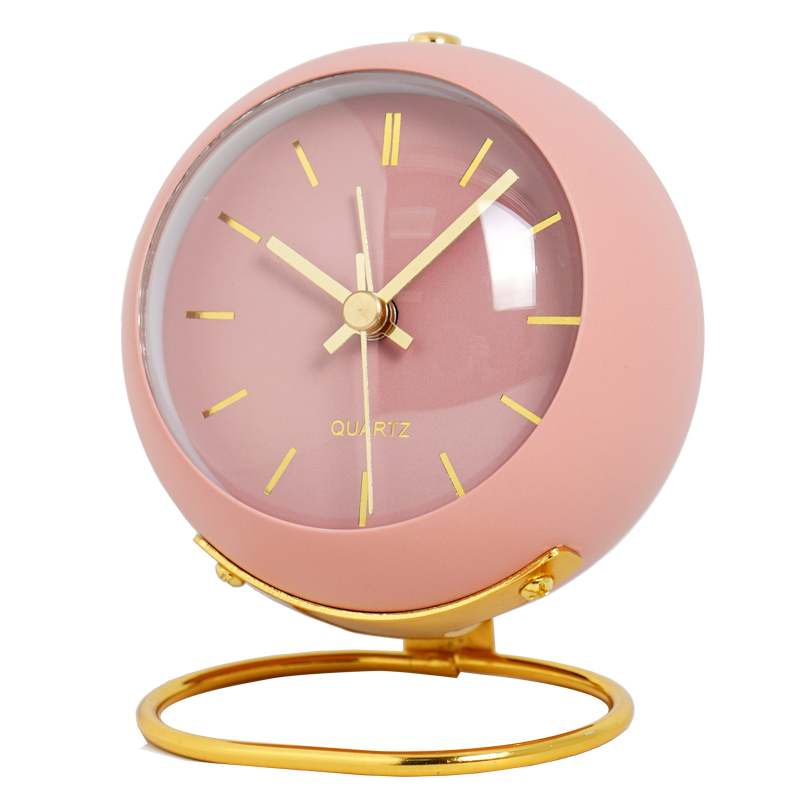 Minimalist Round Desk Clock with Vintage Charm