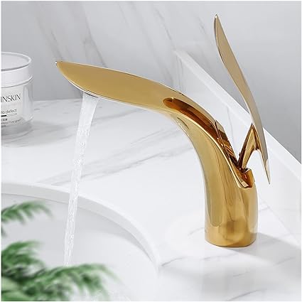 Contemporary Brass Bathroom Faucet with Elegant Handle