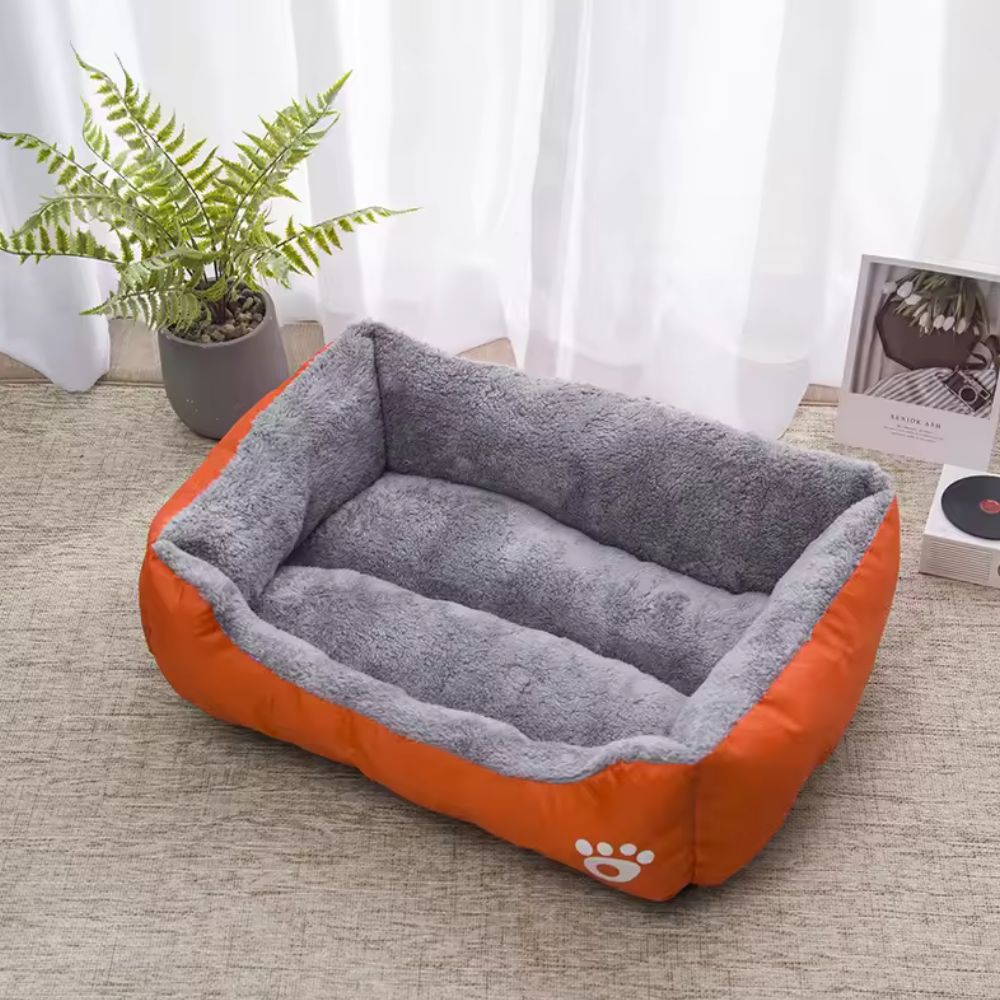 Plush Microfiber Pet Bed with Non-Slip Bottom