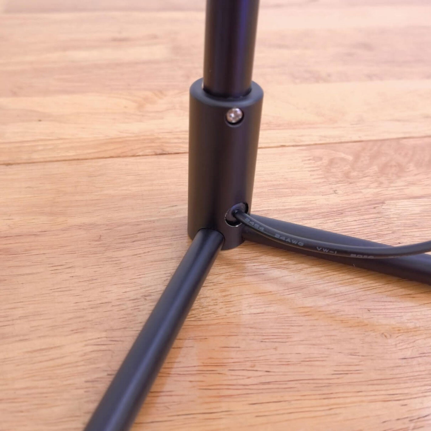 Minimalist LED Table Lamp with Adjustable Light Settings