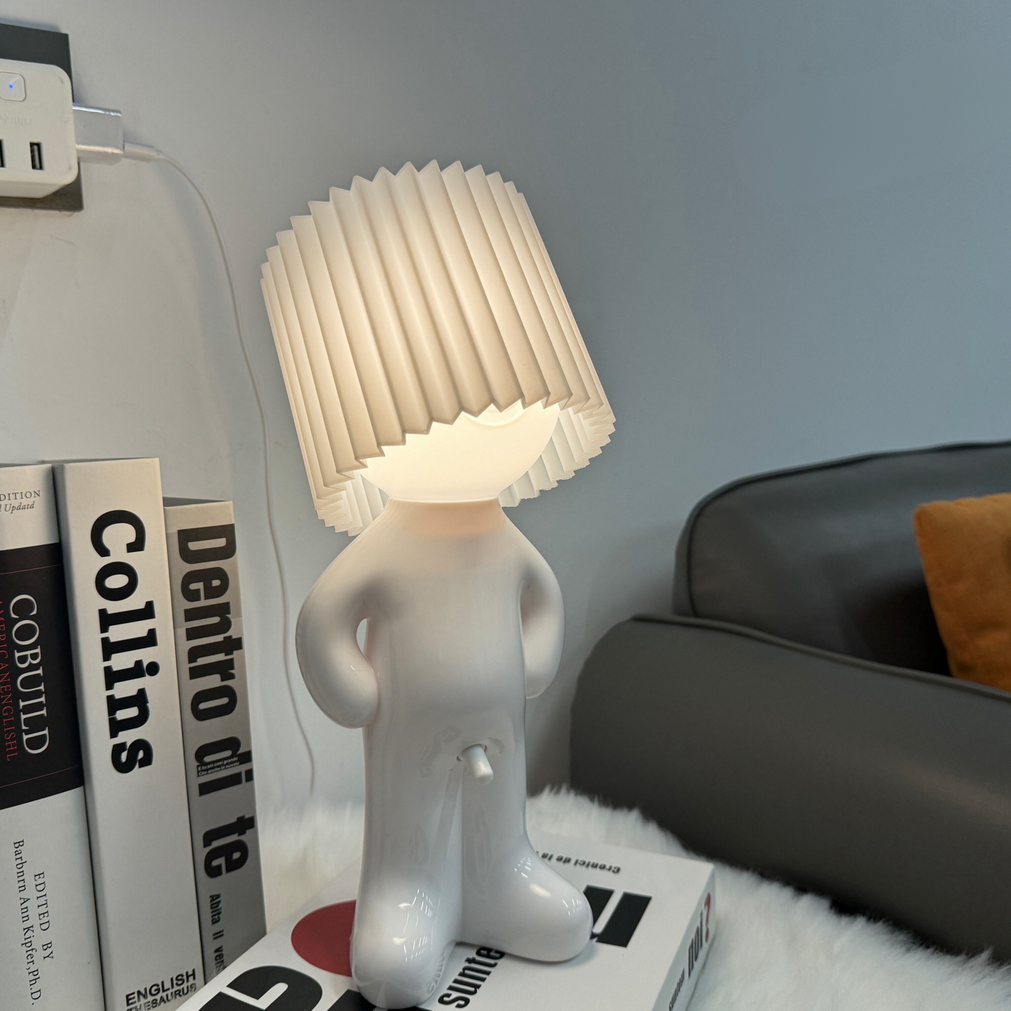 Modern Geometric USB Table Lamp with Color-Changing Light