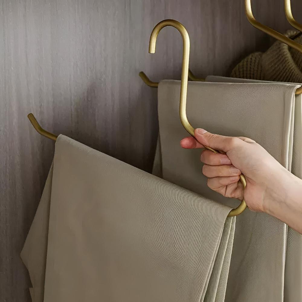 Minimalist Metal Wardrobe Hangers with Non-Slip Coating - Set of 5