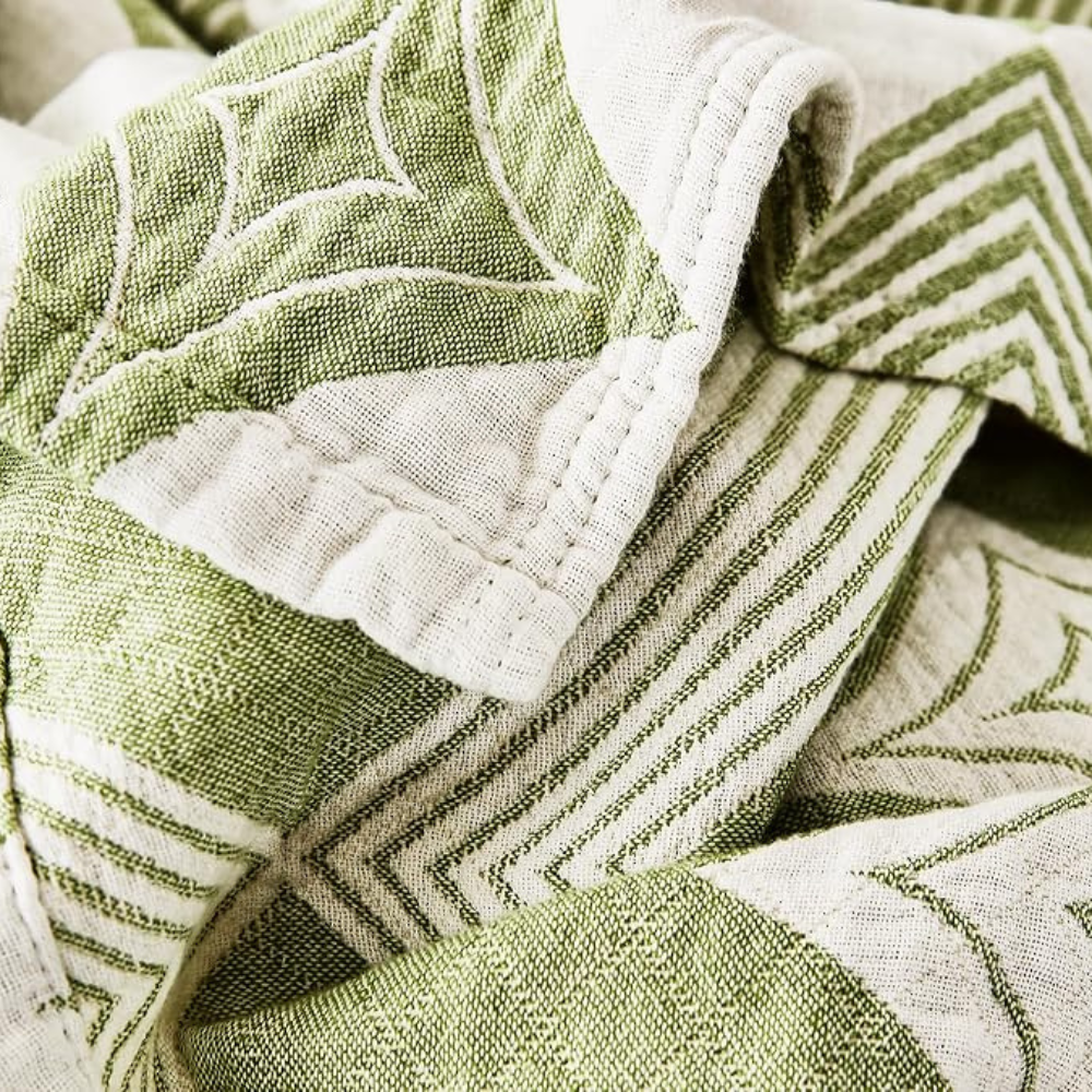 Scandinavian Diamond Geometric Throw Blanket