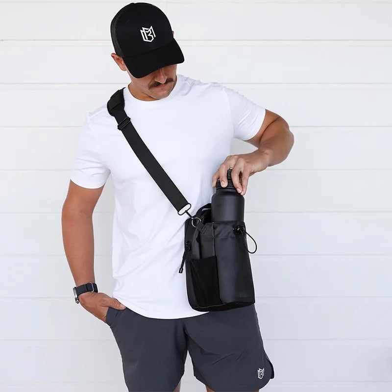 Magnetic Multi-Way Water Bottle Bag for Fitness