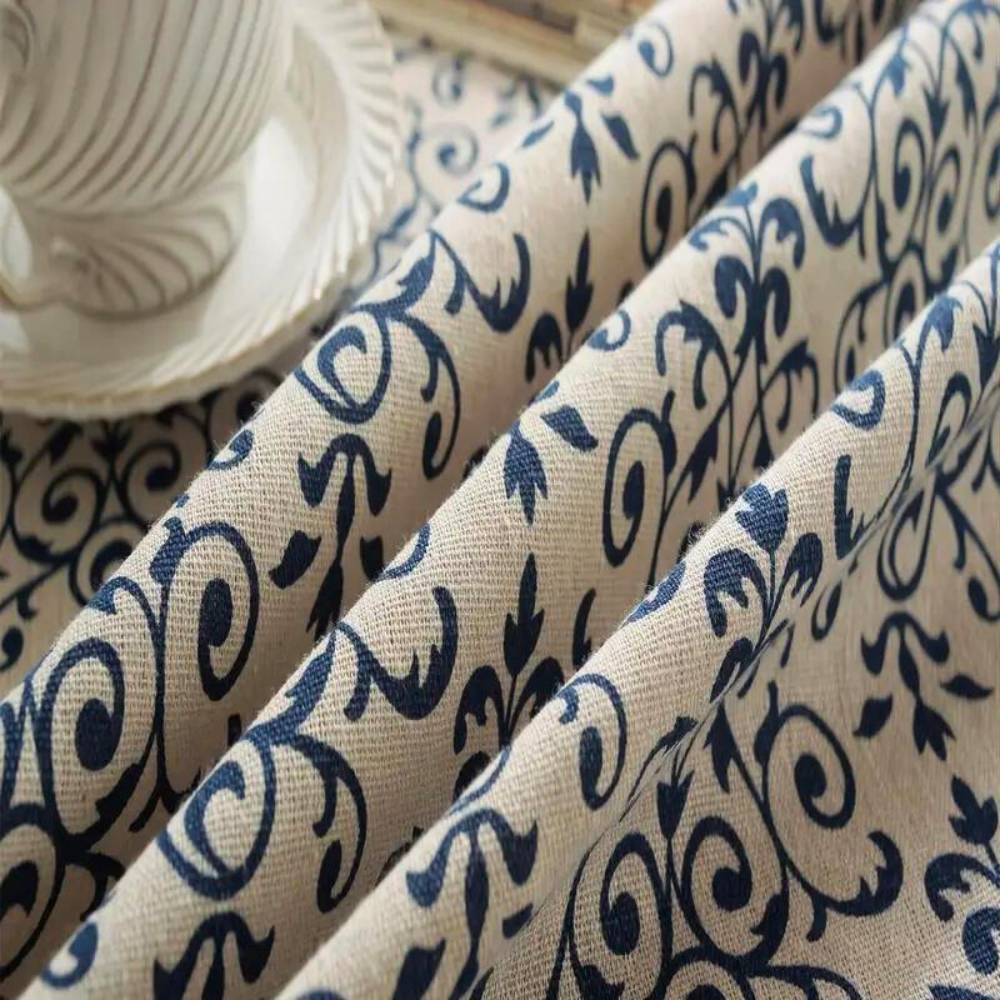 Cottage Chic Retro Patterned Tablecloth