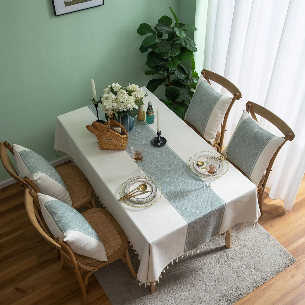 Geometric Jacquard Tablecloth with Tassel Fringe