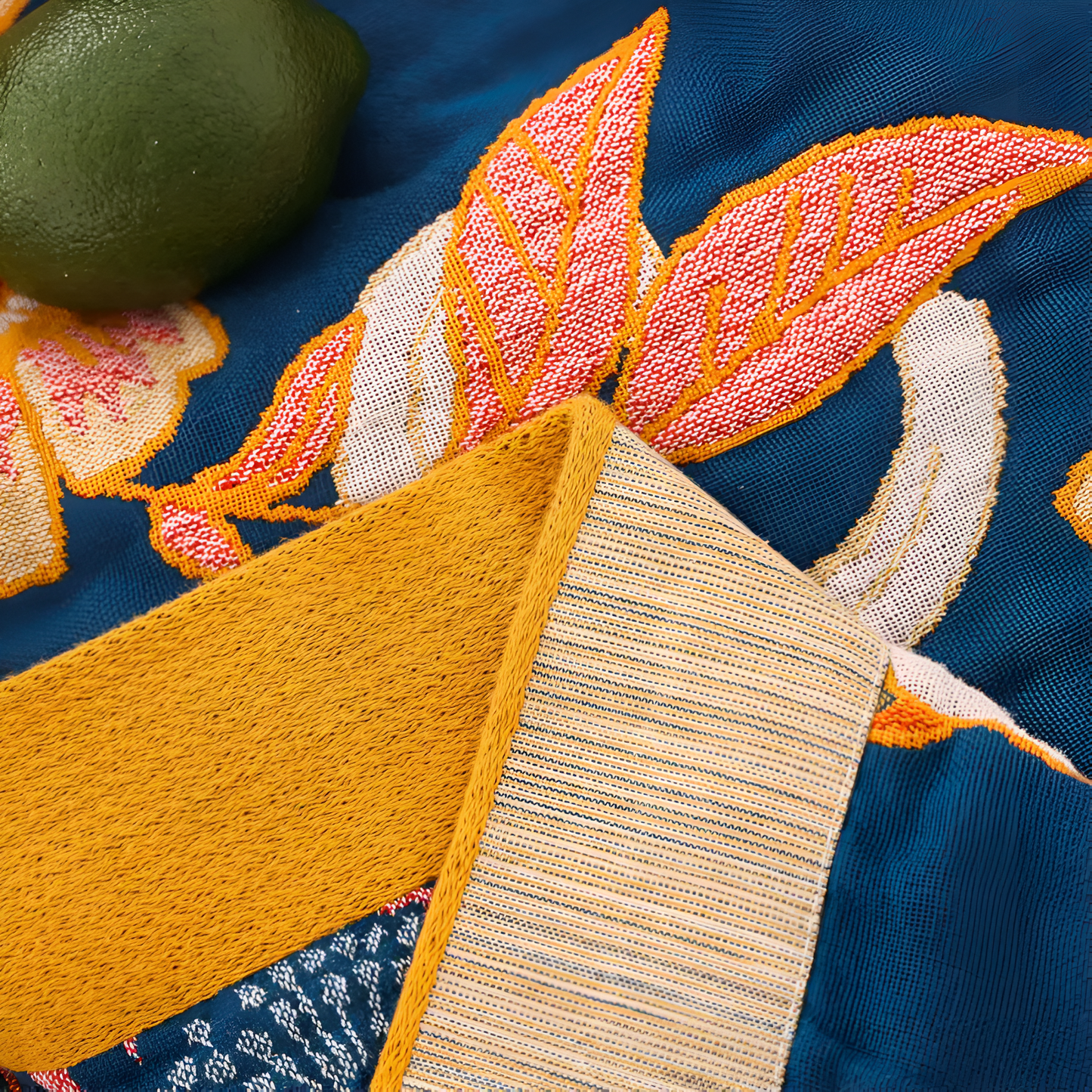 Reversible Floral Cotton Blanket for All-Season Use