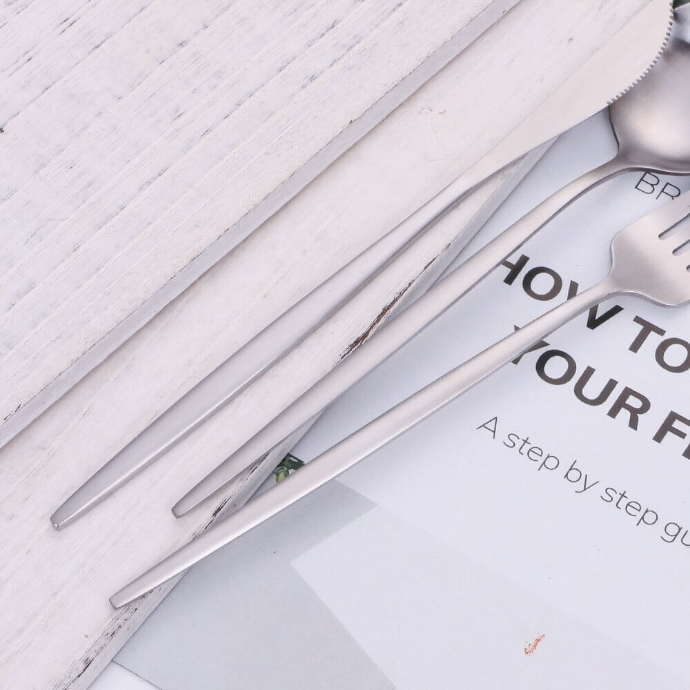 Contemporary Silver Stainless Steel Cutlery Set
