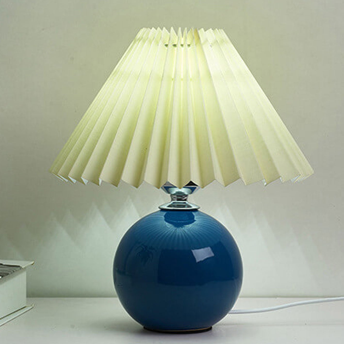 Ceramic Pleated Modern Table Lamp in Multiple Colors
