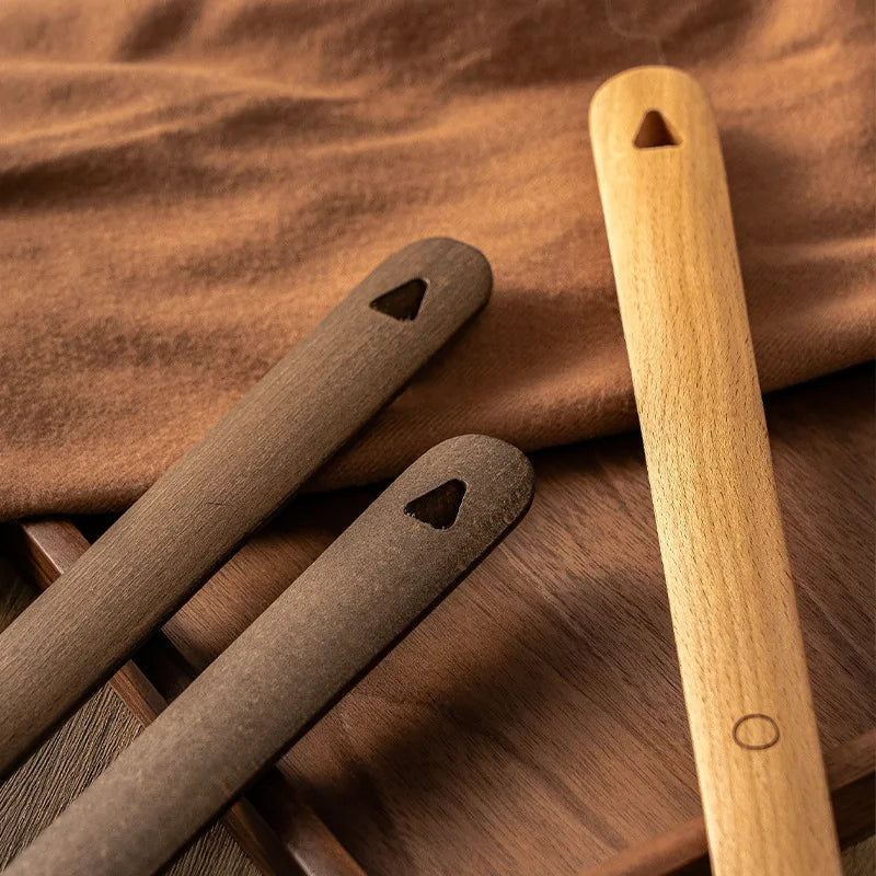 Ergonomic Long Handle Metal Shoe Horn
