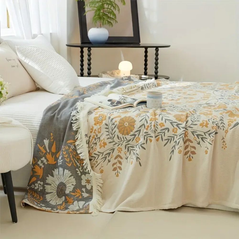 Reversible Floral Cotton Blanket in Versailles Style