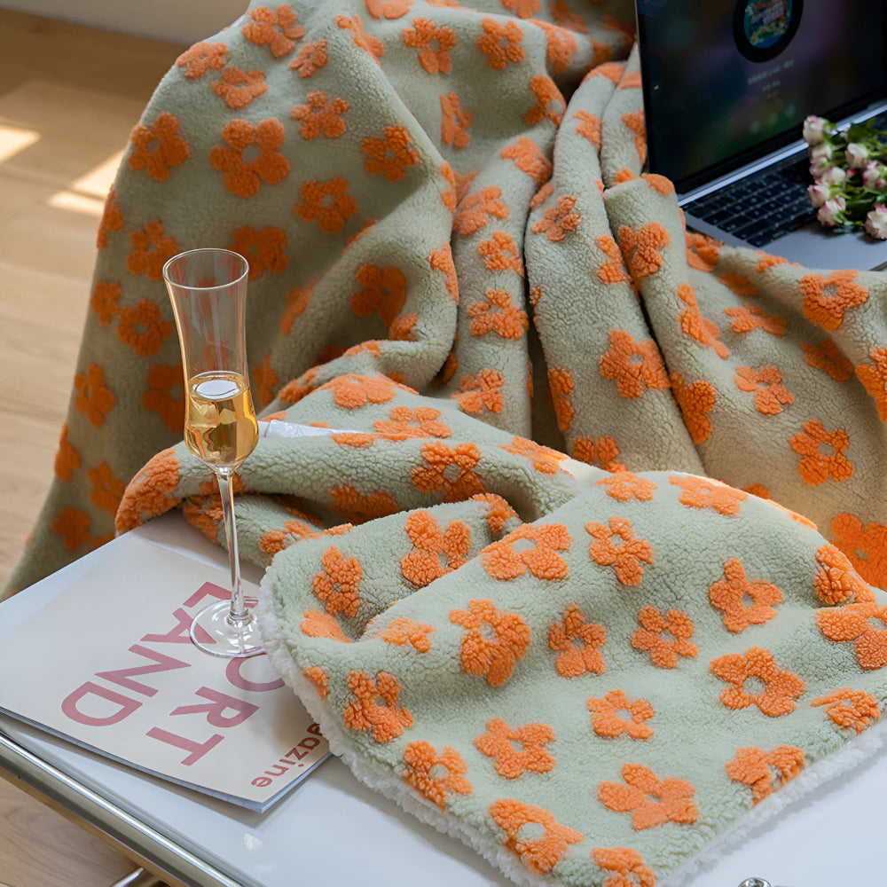 Wildflower Pattern Microfibre Throw Blanket