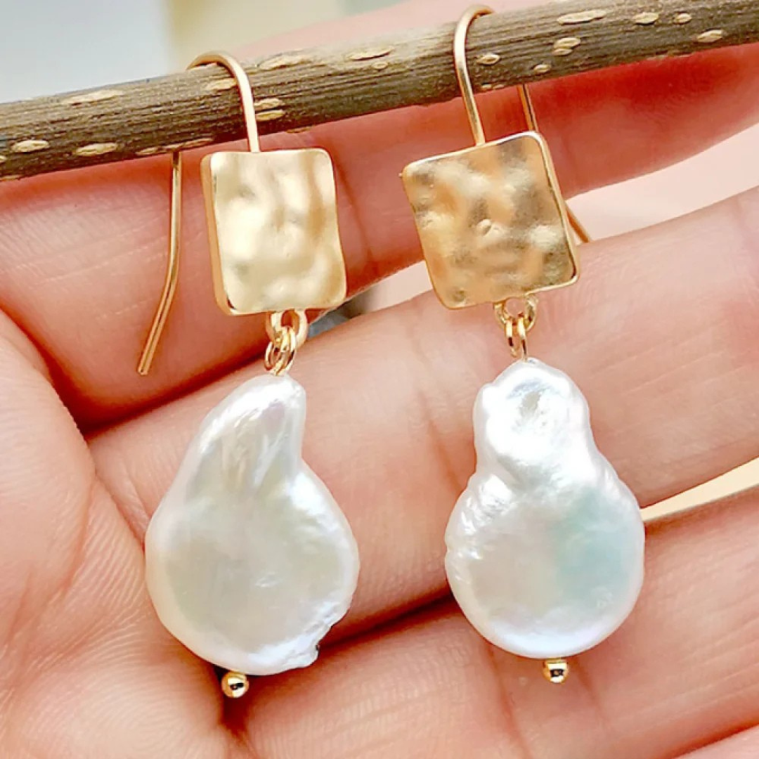 Cristy - Timeless Fashion Earrings